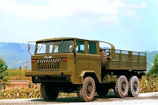 上汽红岩的重生赌局：从国防重器到破产重整 老牌如何找回失去的十年?