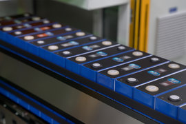 车电同寿 能用150万公里 宁德时代天行H电池解密!