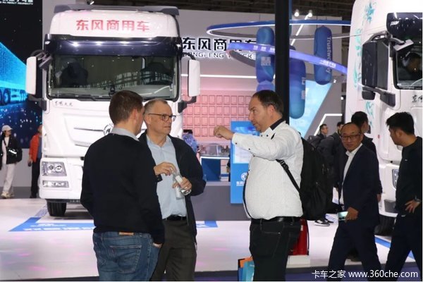 高端化 绿色化 智能化 2025中国国际商用车展（CCVS）开幕