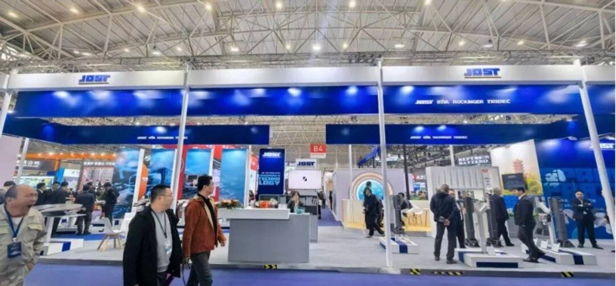 高端化 绿色化 智能化 2025中国国际商用车展(CCVS)开幕