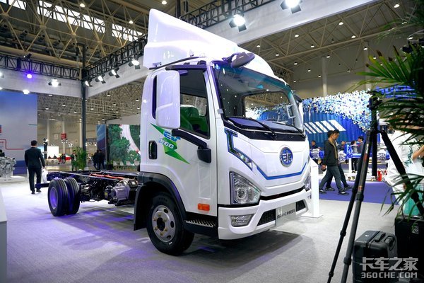 纯电轻卡届的6边形战士 解放轻卡虎6G 纯电轻卡届的6边形战士 解放轻卡虎6G