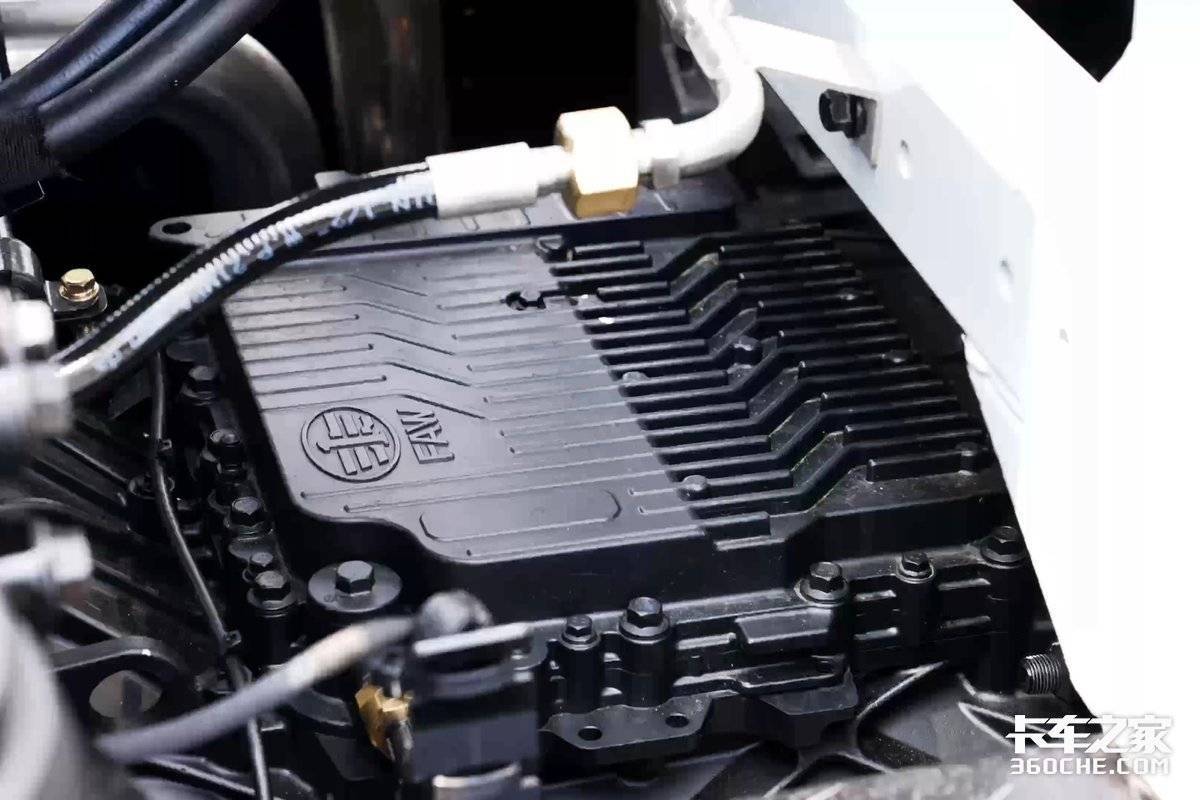 ��Ϊ�߶�ǣ���г����&nbsp;ӥ;Ϊ�����캽