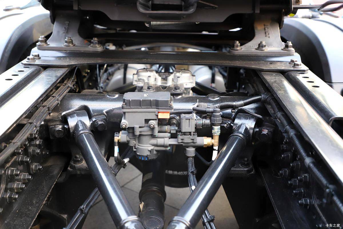 ��Ϊ�߶�ǣ���г����&nbsp;ӥ;Ϊ�����캽