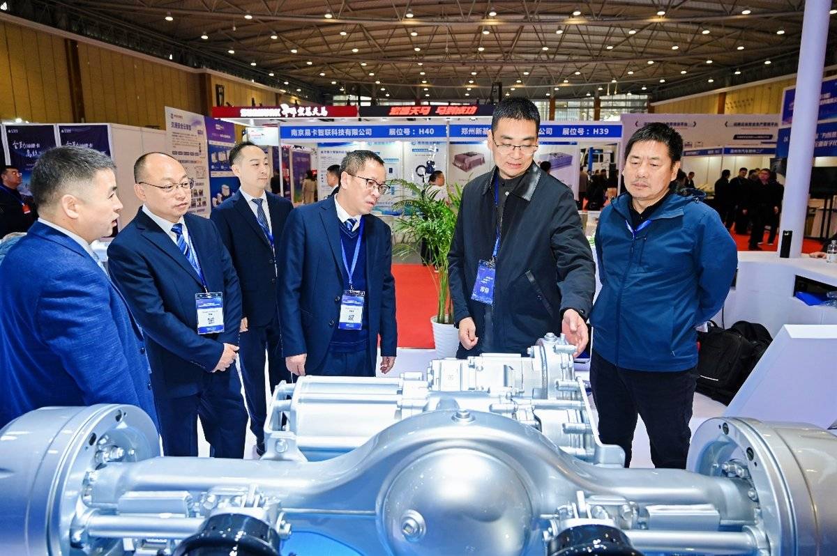 东风德纳车桥与犀重新能源汽车达成战略合作，共拓新能源重卡市场图片5