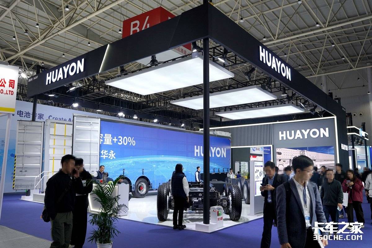 武汉车展的隐藏剧情：谁是众多品牌背后的“硬核辅助”？