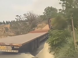 就这样跟车跟了十公里 硬是没敢超他!