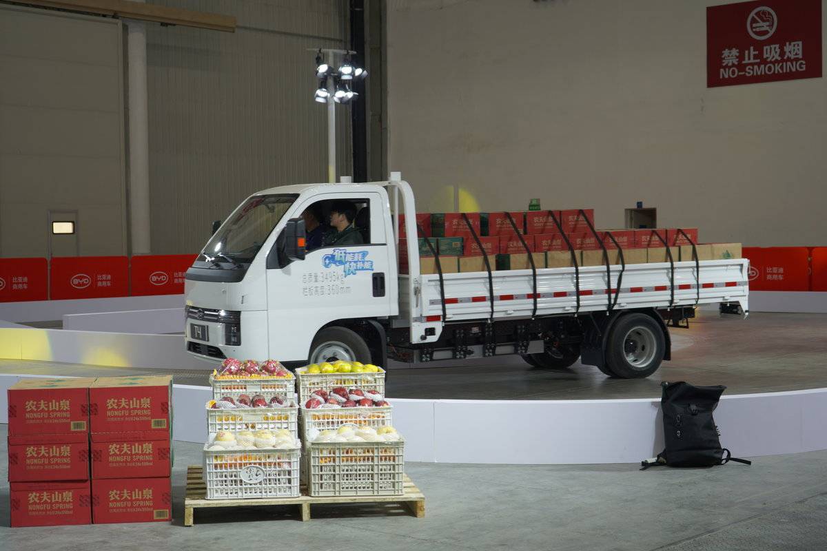 ���ǵϽο�T4����&nbsp;9.58�����¶���С��