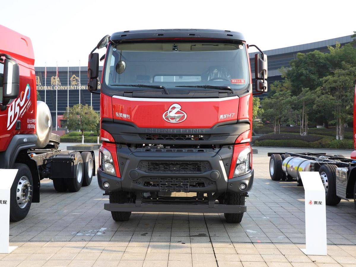 四大领先优势,乘龙H7 8x4纯电自卸车让工程运输更高效IMG_0397