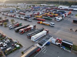 满帮三季度净利下跌近18% 货运平台路在何方？