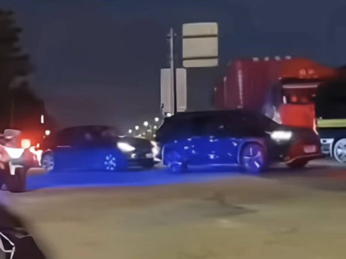 卡友们听说了吗?广东不让三超车上高速了