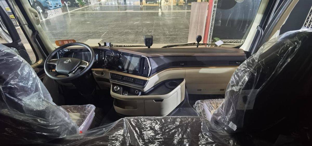 实至名归！乘龙HK LNG牵引车问鼎