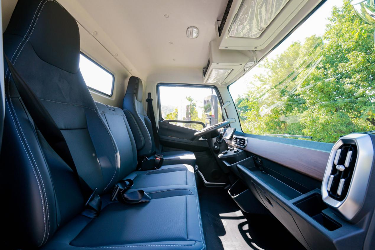 �������ó��Ῠ�����������