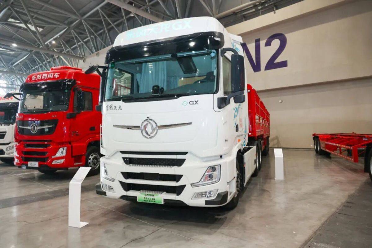 伊思灵华泰高端平台座椅，与东风商用车共筑新征程