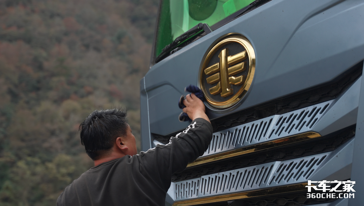 ����֮������ƾ֣�����ӥ�󲢼�ͬ��