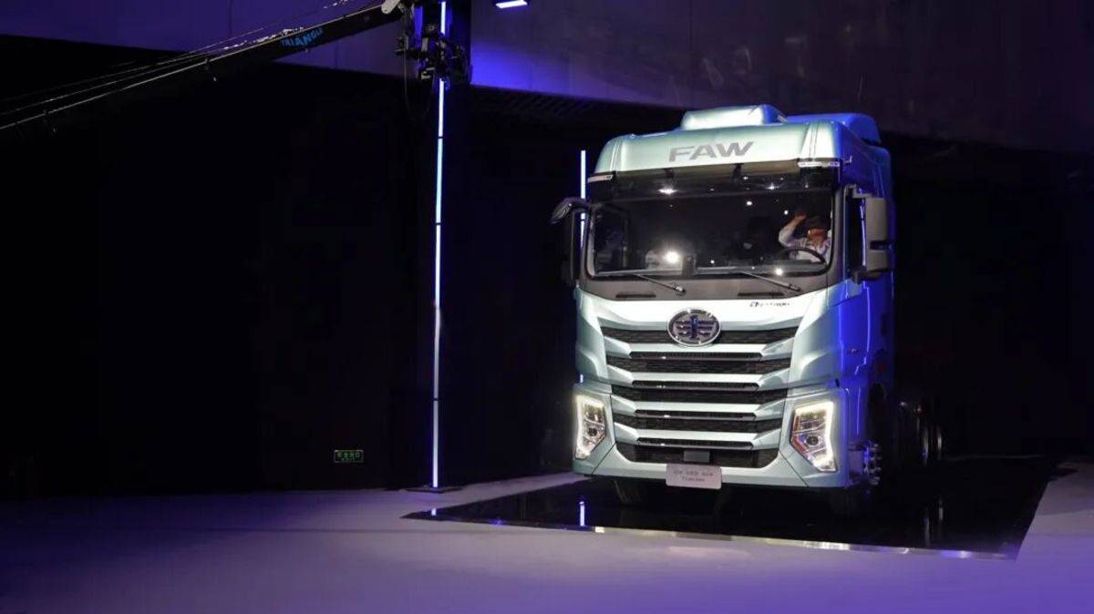 剑指8万辆！一汽解放2026全球合作伙伴大会海外合作伙伴大会胜利召开！