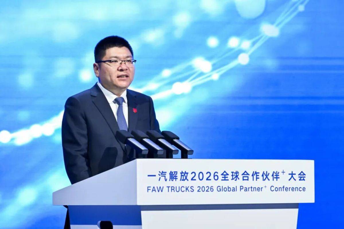 目标：10万辆，300亿元！解放时代“鲸E租”品牌重磅发布！