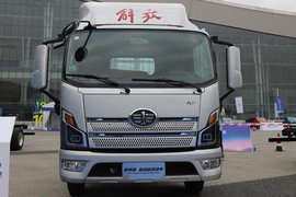 马力180匹 整车4万公里长换油 详解解放新领途复合版轻卡