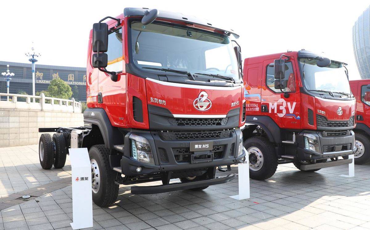 破解极限工况运输痛点 乘龙H5 4×2极限自卸车助卡友创富IMG_0072