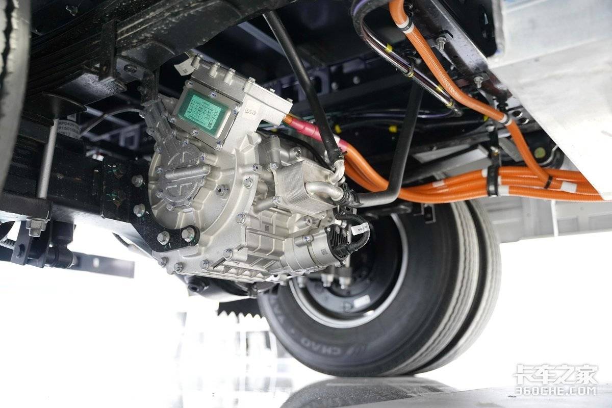 携手宁德时代,坤鹏 ET9 登封上市!新能源轻卡痛点终结者来了