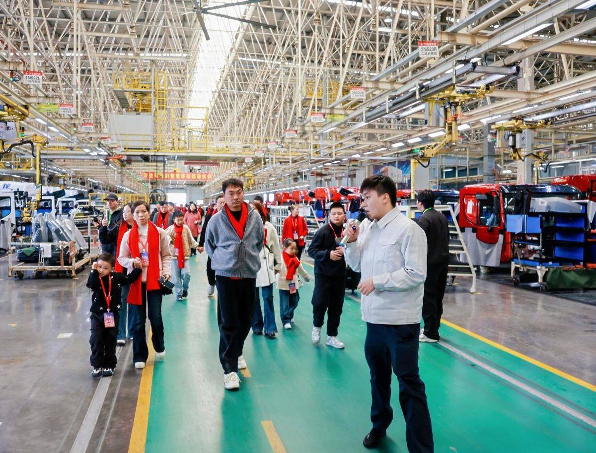 在一起更温暖！2025东风柳汽用户回家大会书写温暖篇章HD5A1189-opq4243850785