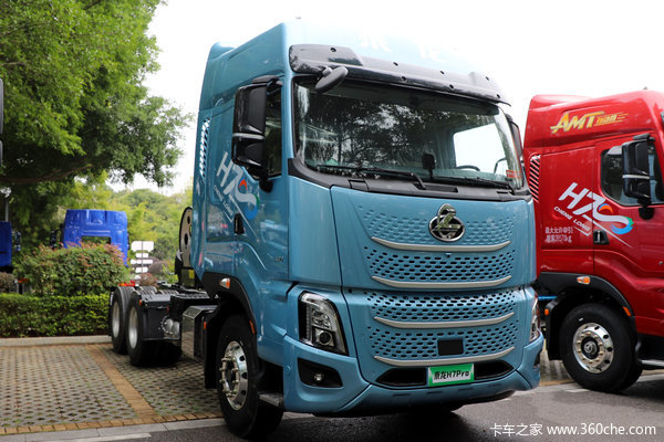 大马力 高舒适 长节能 乘龙H7 Pro LNG资源运输车来了!