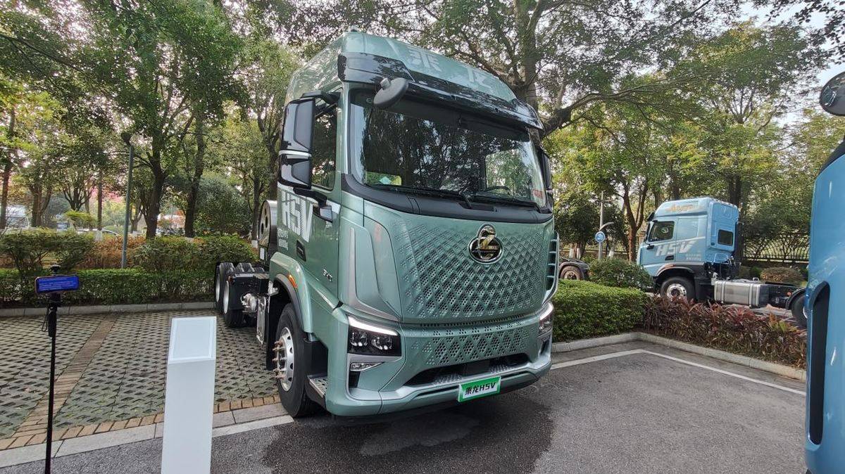 大马力轻自重 乘龙H5V LNG牵引车助卡友领先创富路