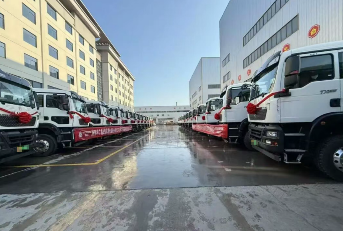 2026首战开门红！30台豪沃TX新能源搅拌车圆满交付！1a1f6993-ed76-44a3-91a0-3308e763cd46