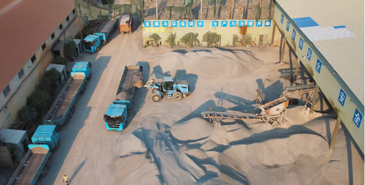 24.8万公里极限狂飙！沙洋宇民物流：一台电动重卡顶两台用