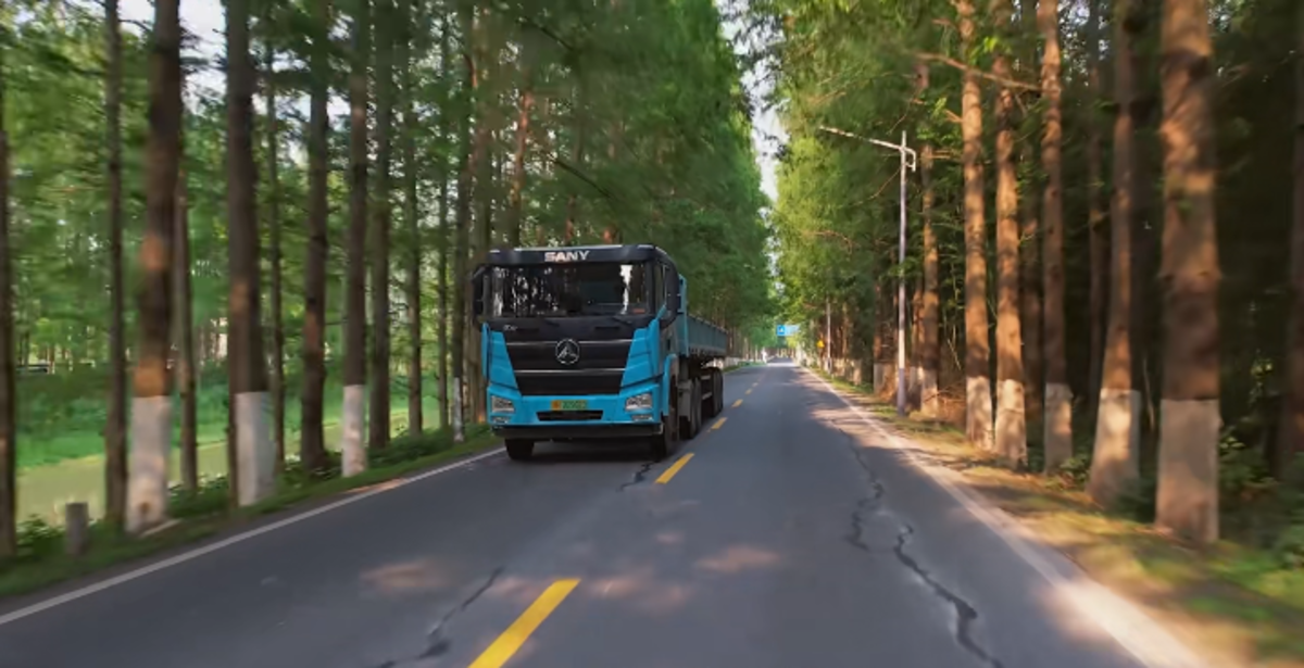 24.8万公里极限狂飙！沙洋宇民物流：一台电动重卡顶两台用