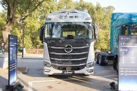 煤炭运输创富神器！北京重卡追梦青春号 6×4 540马力 LNG牵引车