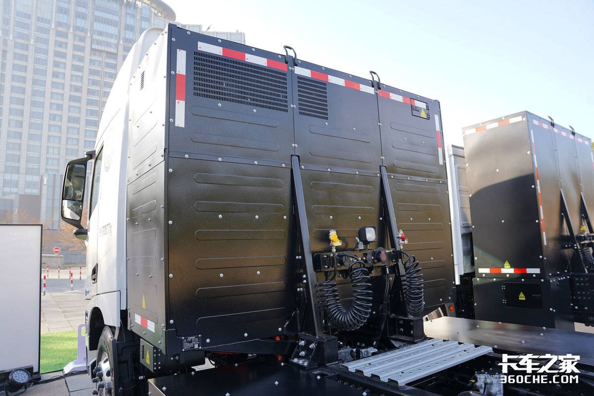 625匹马力 宁德时代600度电池 续航450km 北京重卡蓝梦7平原版发布!