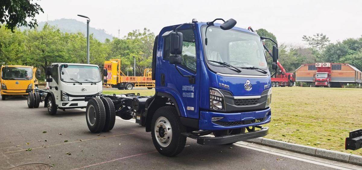 多拉快跑轻松赚  乘龙L2自卸车助卡友城乡运输赚不停IMG_20251222_144122