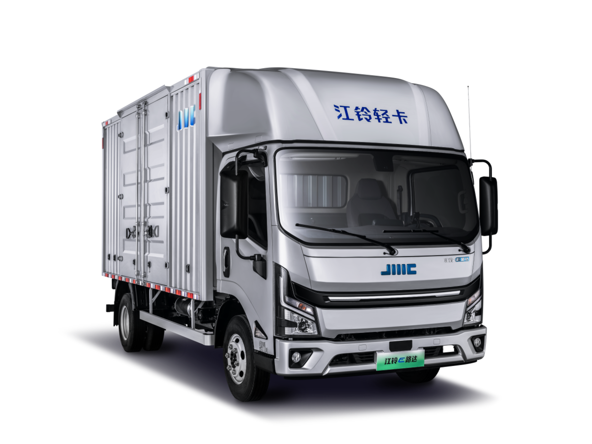 油电双雄破局 江铃蓝鲸 江铃E 路达 Max 上市