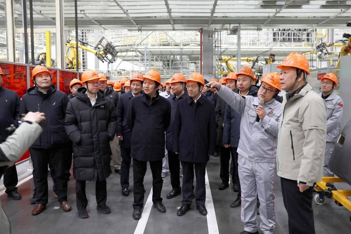 新产线 新使命 新征程 东风商用车智慧工厂正式投产 D600新品亮相十堰微信图片_2026-01-24_161838_504