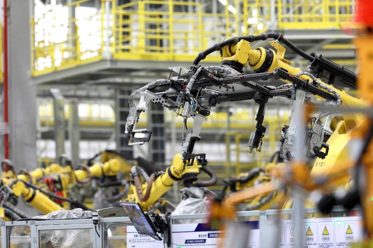 新产线 新使命 新征程 东风商用车智慧工厂正式投产 D600新品亮相十堰微信图片_2026-01-24_161911_188