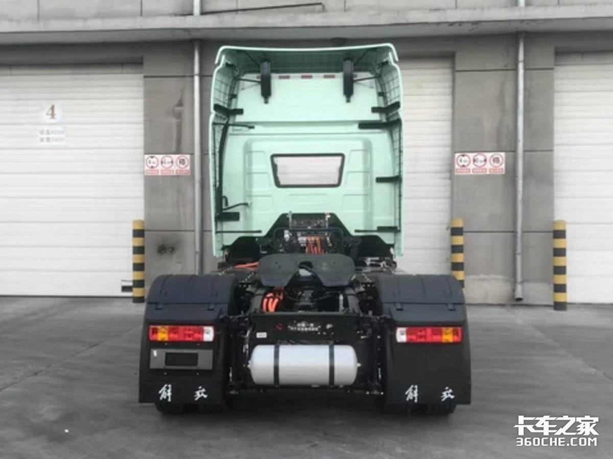 第402批公告亮点:陕汽新品亮相 东风解放都推智驾车型