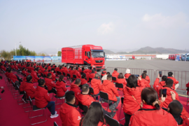 十年同心再启程 东风天龙哥俱乐部2026客户盛典圆满成功