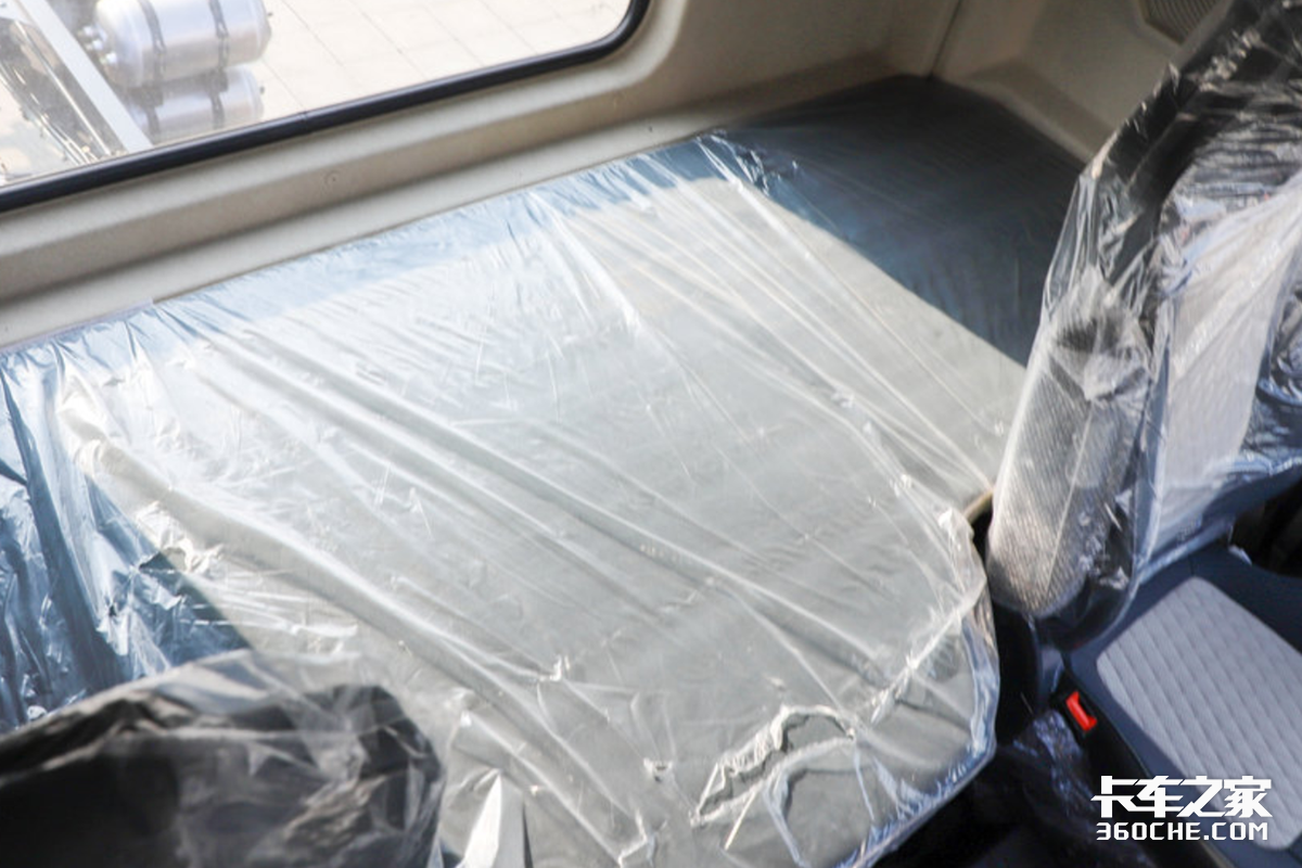 快递运输也可以更高效 更舒适 这台乘龙H7Pro就给了我们全新答案!