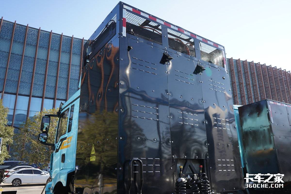 262度电池包+1640L储氢瓶 帝江Re系燃电牵引车续航超600公里