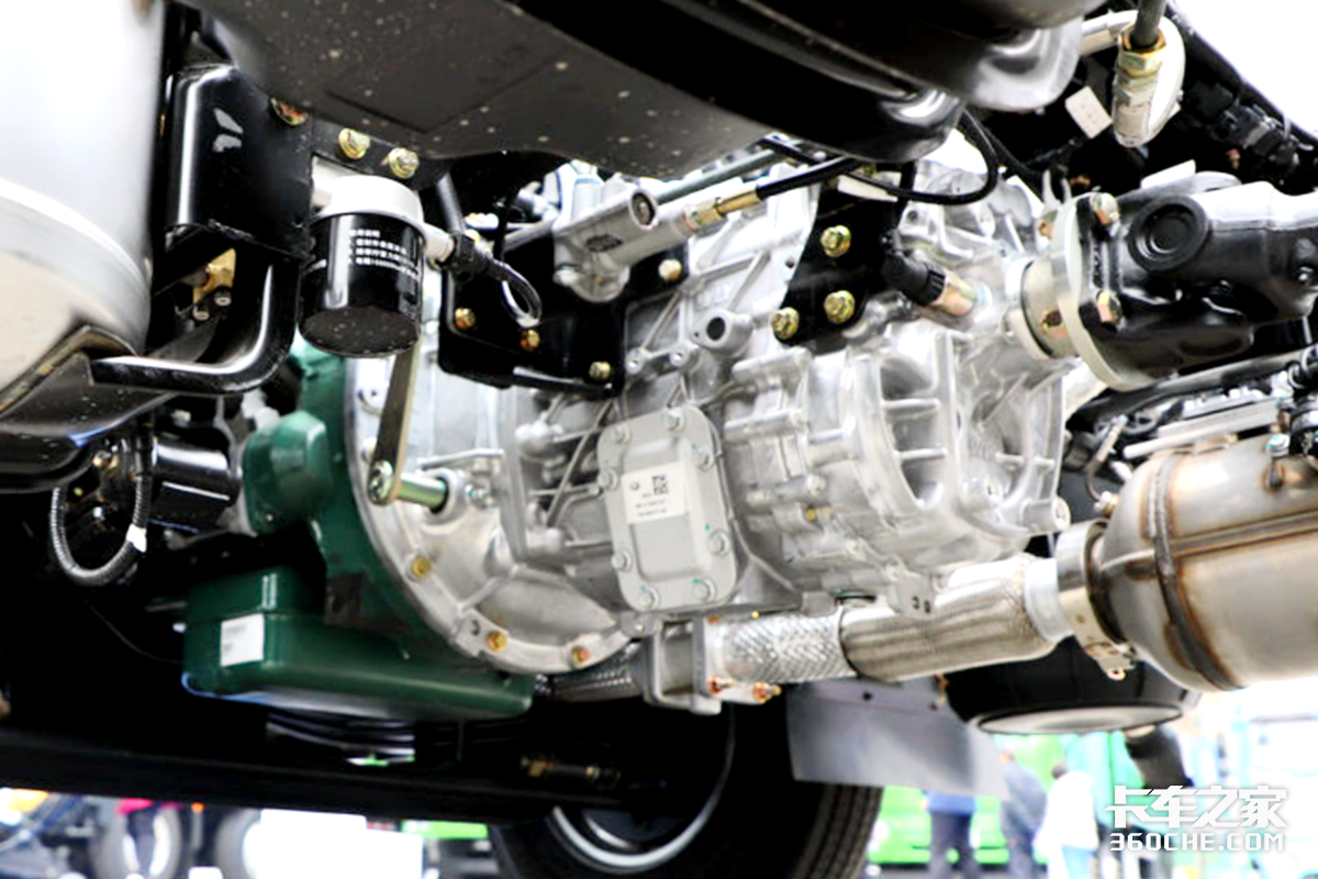 最高端的解放轻卡迎来升级 全新领途变了啥?