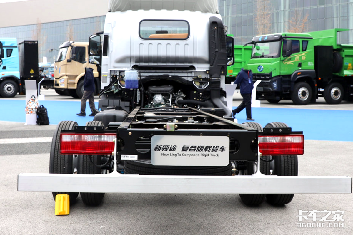 最高端的解放轻卡迎来升级 全新领途变了啥?