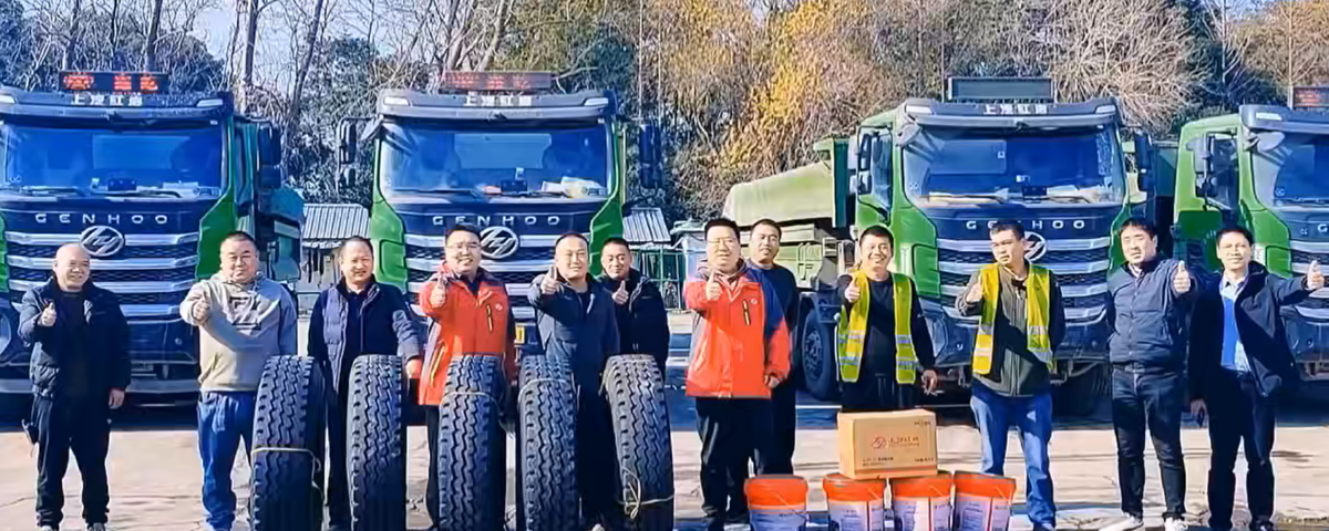 红岩行一场跨越山海的温暖对话