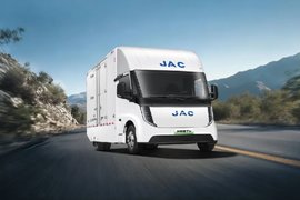 跑运输的兄弟请看江淮1卡坤鹏ET9！让你省时省钱更舒服