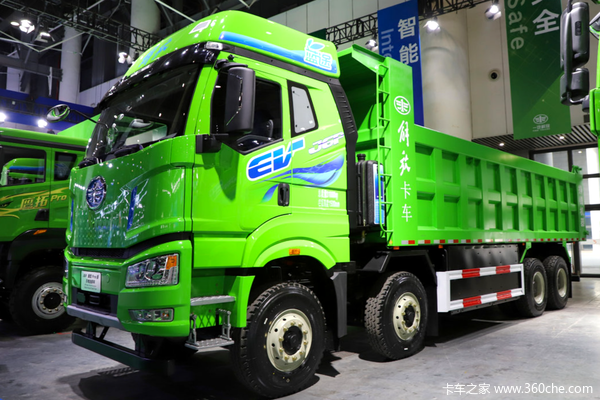 600度大电量加持 底盘优化防水 大马力电机加持 这台J6P能拉山!