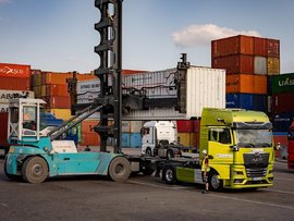 北京一天发出两列国际班列！跑国内线的卡友，机会来了吗？