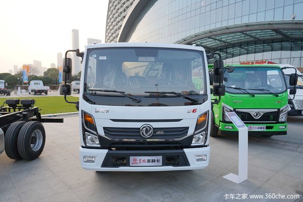 多利卡D6混动版 全新混动架构带来更低油耗与更高效率