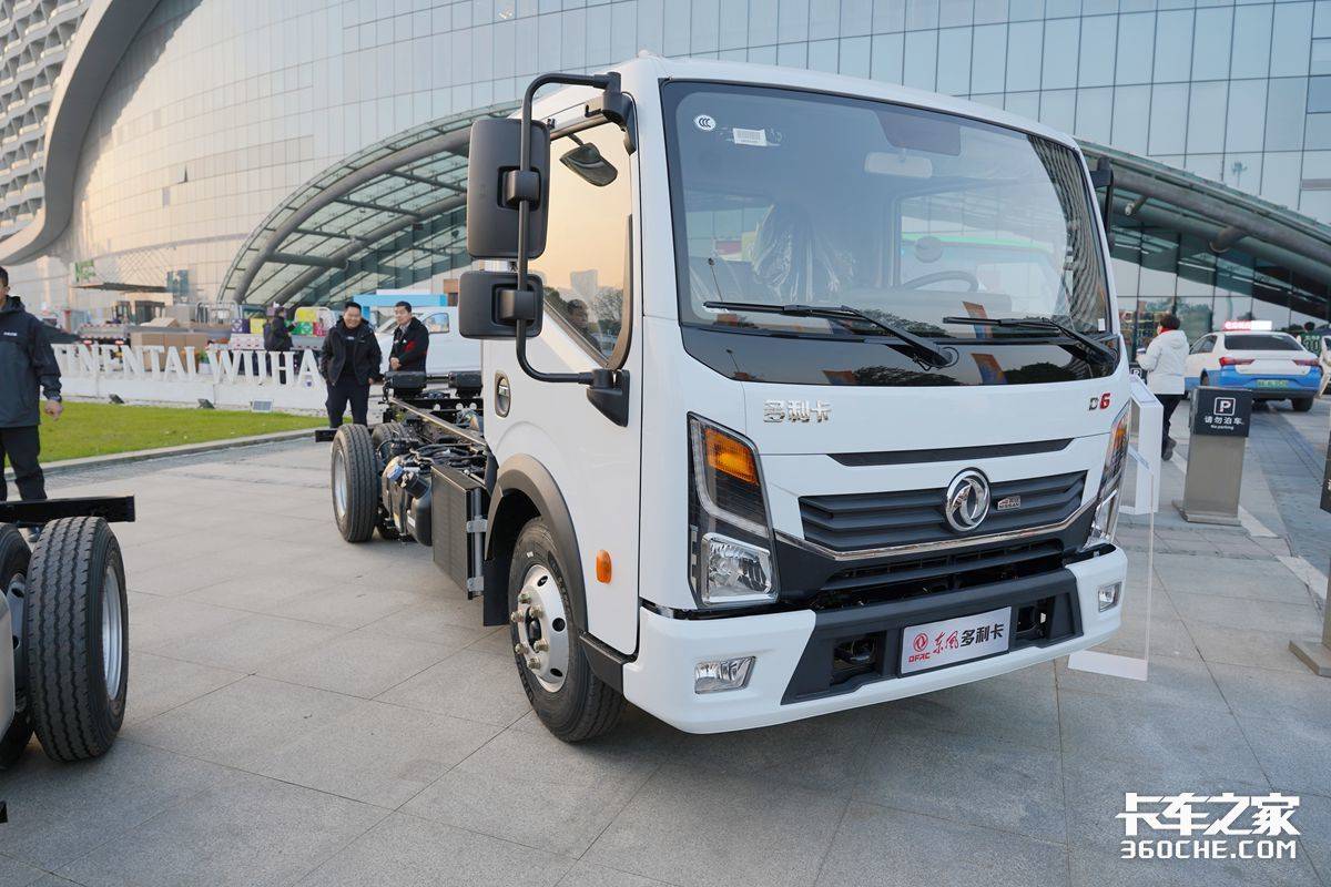 多利卡D6混动版 全新混动架构带来更低油耗与更高效率