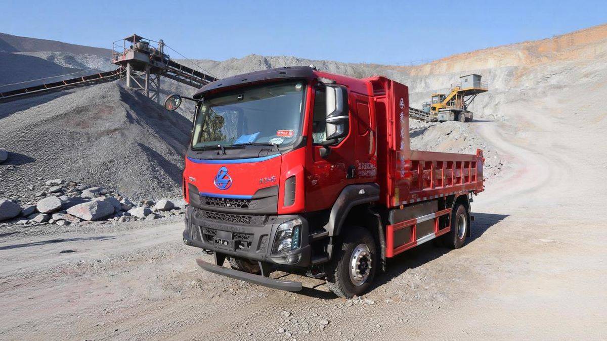 强动力 低能耗!乘龙H5 4X2纯电自卸车