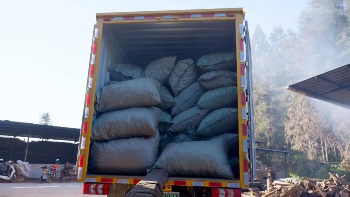 从草果干线到深山助学 汉界轻卡纵横西南的双重答卷