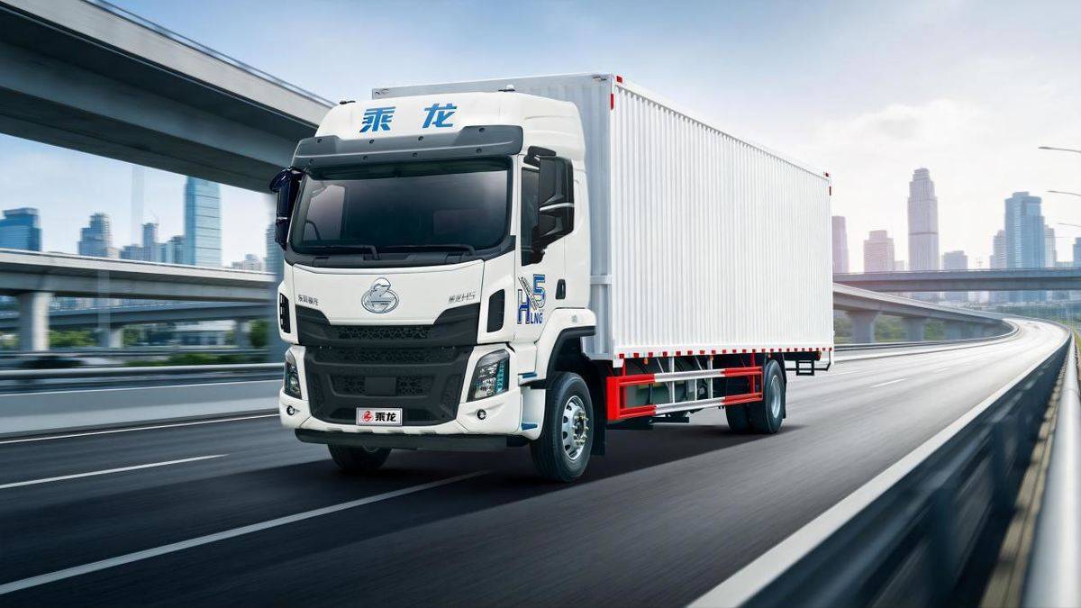 创富一哥硬核登场！乘龙H5 LNG大单桥解锁物流盈利新法门微信图片_20260304101325_8531_44